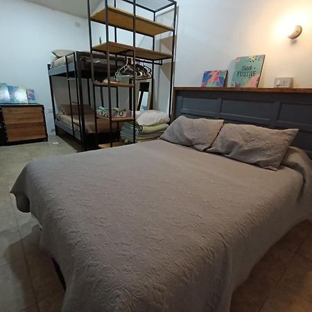 Espacio Minga, Casa Quinta En La Ciudad, Hasta 8 Personas Corrientes Eksteriør bilde